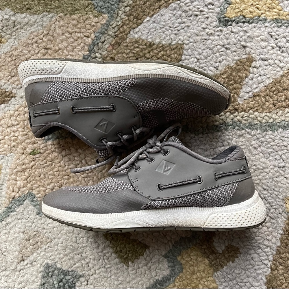 Sperry Seas-3-Eye Water Sneakers Kids Shoes Size: 3